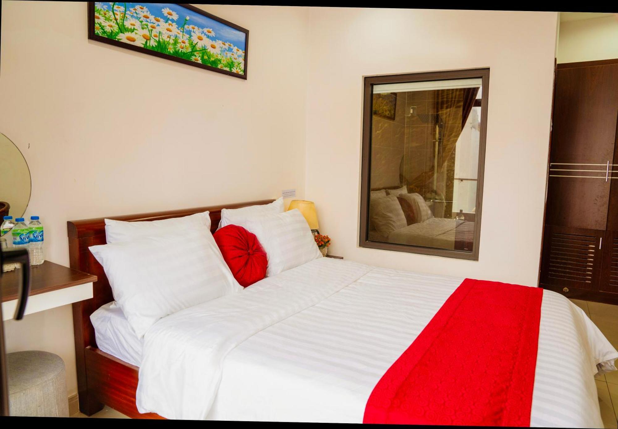 Khach San Trung Hieu Vung Tau Hotel Exterior photo